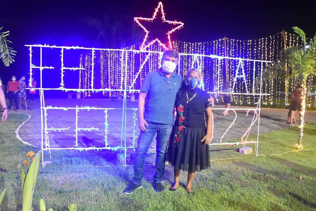 O espírito Natalino chegou em Monsenhor Gil. Prefeito entrega iluminação - Imagem 16