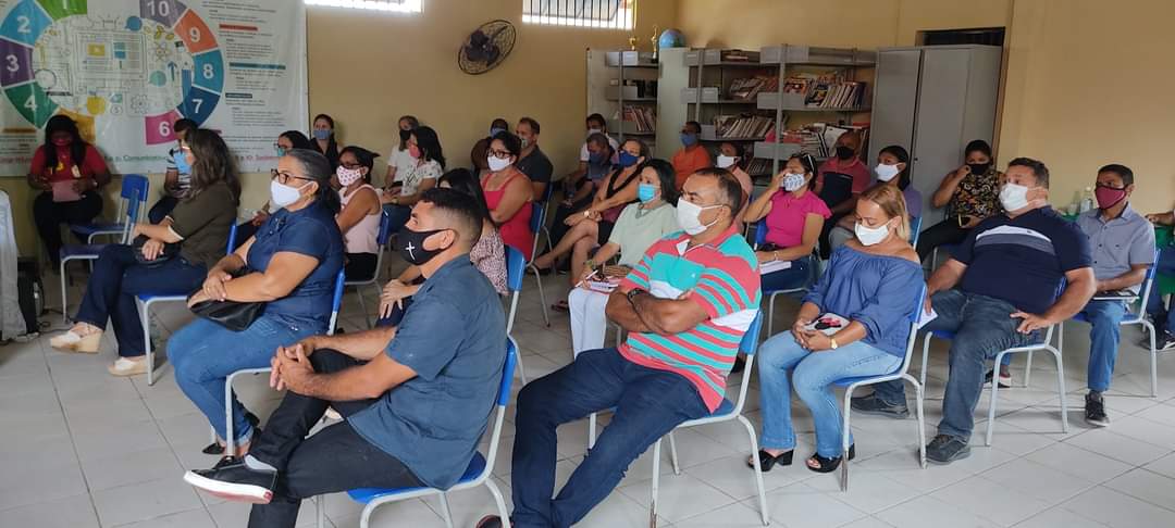 Volta as aulas em Monsenhor Gil é avaliada com a presença do prefeito João Luiz - Imagem 2