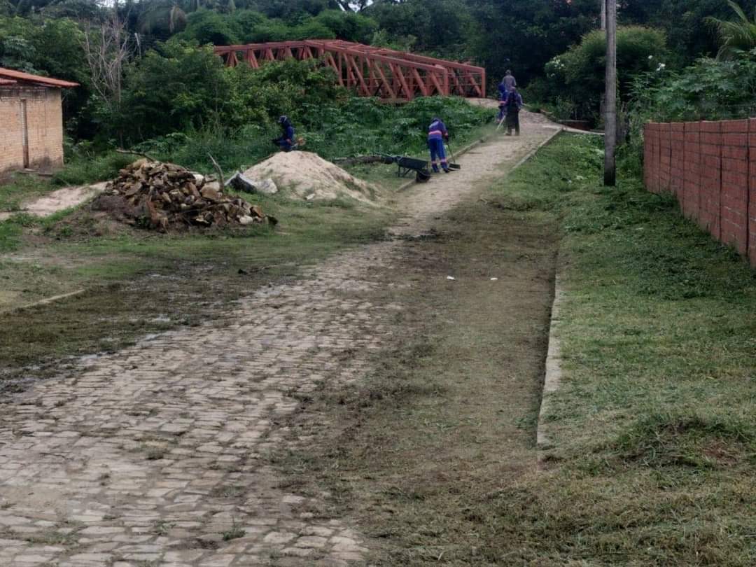 Prefeito João Luiz mantém seu compromisso de cidade limpa em Monsenhor Gil - Imagem 8