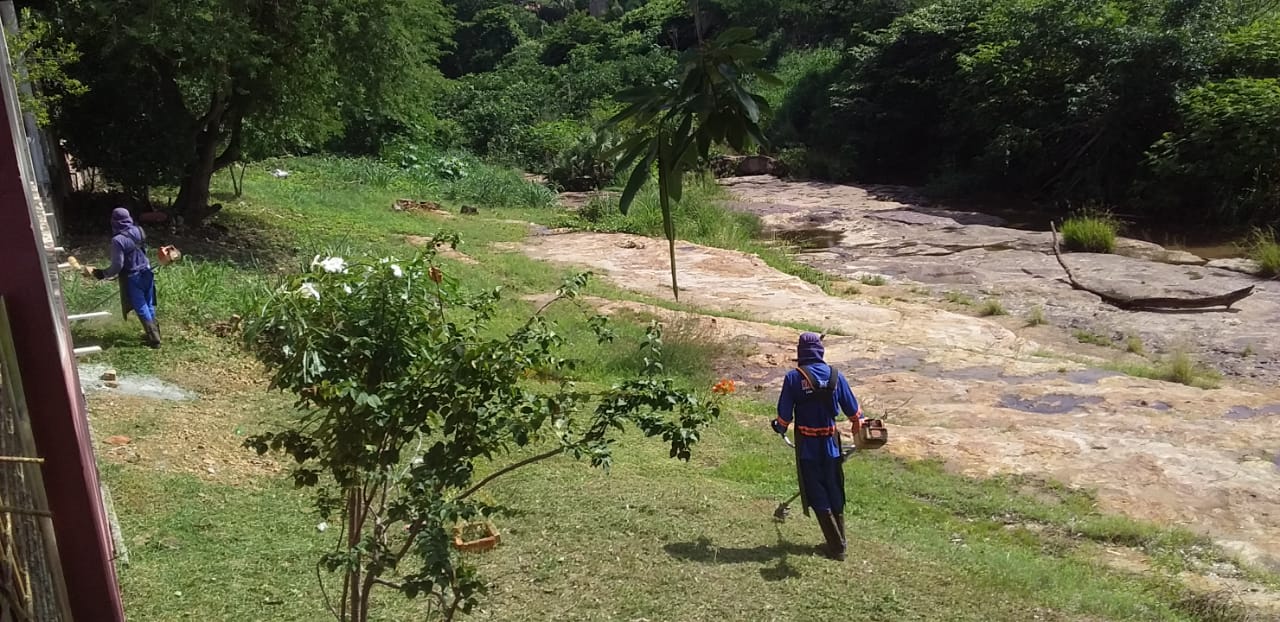 Prefeito João Luiz mantém seu compromisso de cidade limpa em Monsenhor Gil - Imagem 2