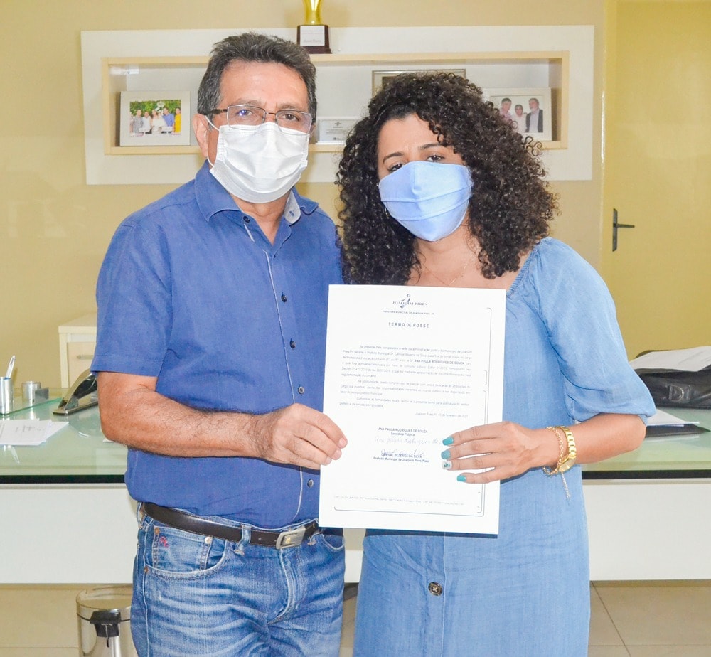 Prefeito Genival Bezerra empossa sete novos professores para Rede Municipal de Ensino - Imagem 6