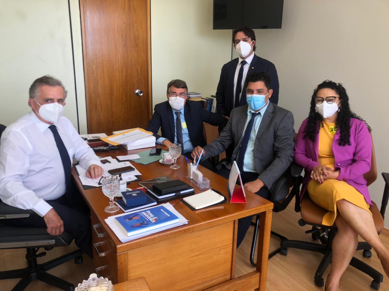 Prefeito João Luiz busca melhorias para Monsenhor Gil em Brasília, mas já temos obras em execução na parte da mobilidade urbana - Imagem 3