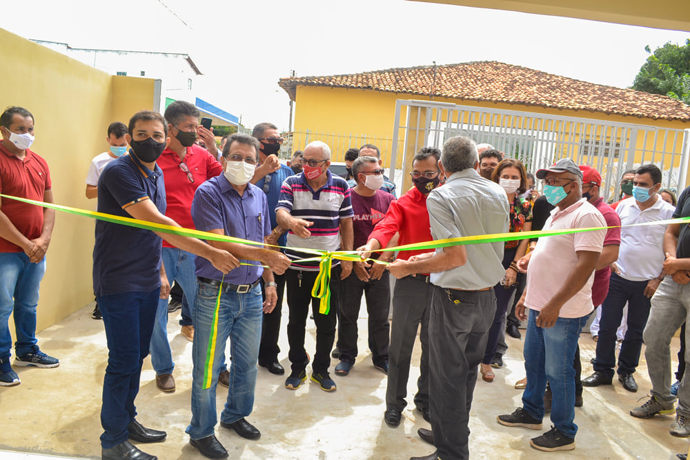 Prefeito Genival Bezerra inaugura sede da SMARH e SMA - Imagem 4