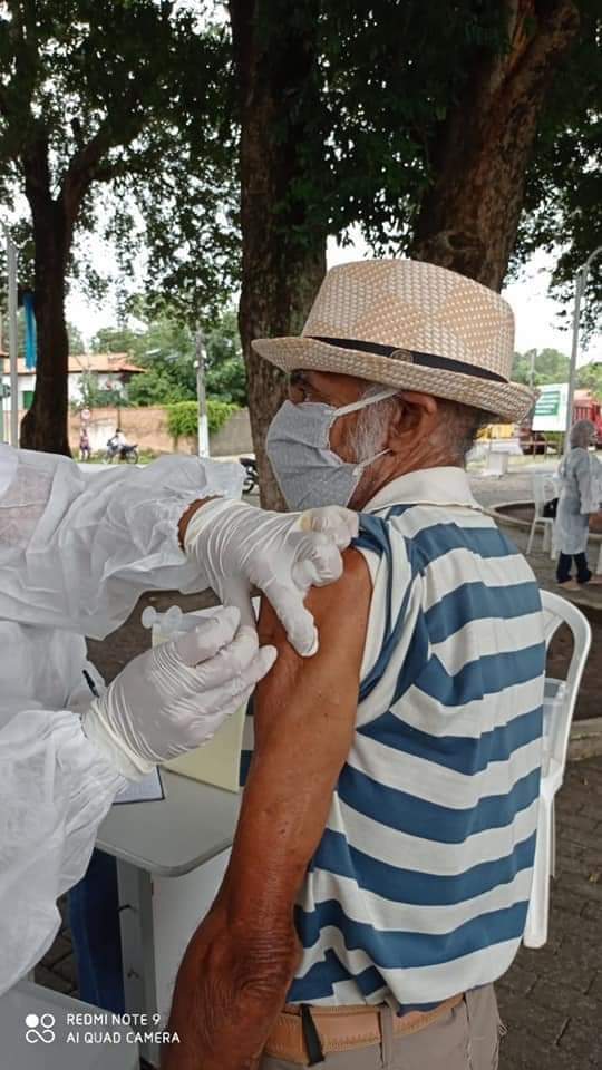 Prefeitura de Monsenhor Gil continua com vacinação contra a Covid-19 e faz apelo para população continuar se Protegendo - Imagem 5