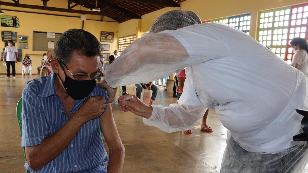 Valença do Piaui avança com vacinação de idosos entre 75 e 79 anos - Imagem 31