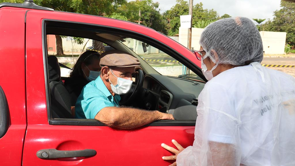 Valença do Piaui avança com vacinação de idosos entre 75 e 79 anos - Imagem 11