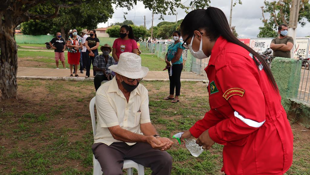 Valença do Piaui avança com vacinação de idosos entre 75 e 79 anos - Imagem 15