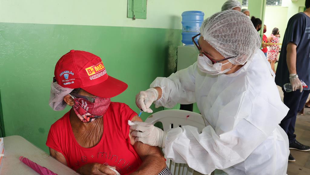 Valença do Piaui avança com vacinação de idosos entre 75 e 79 anos - Imagem 17