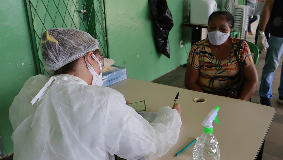 Idosos de 70 e 74 anos são vacinados na cidade e interior de Valença - Imagem 15