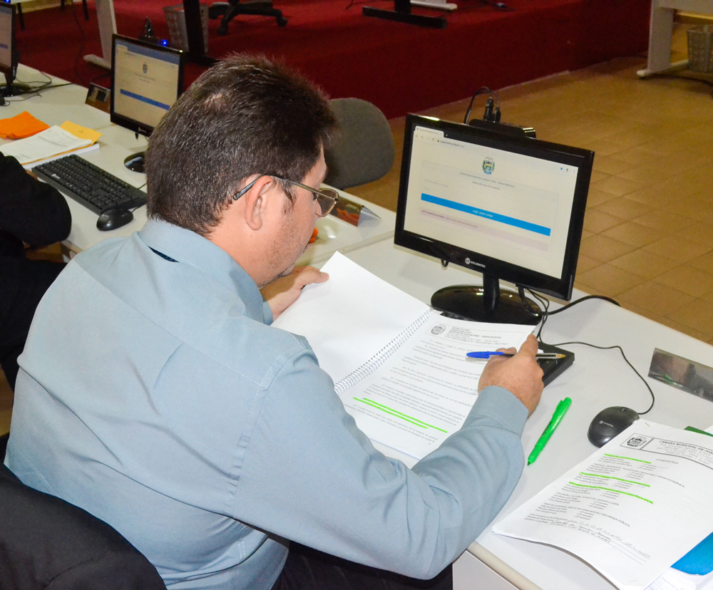 Câmara Municipal de Joaquim Pires inaugura sistema de votação eletrônica - Imagem 3