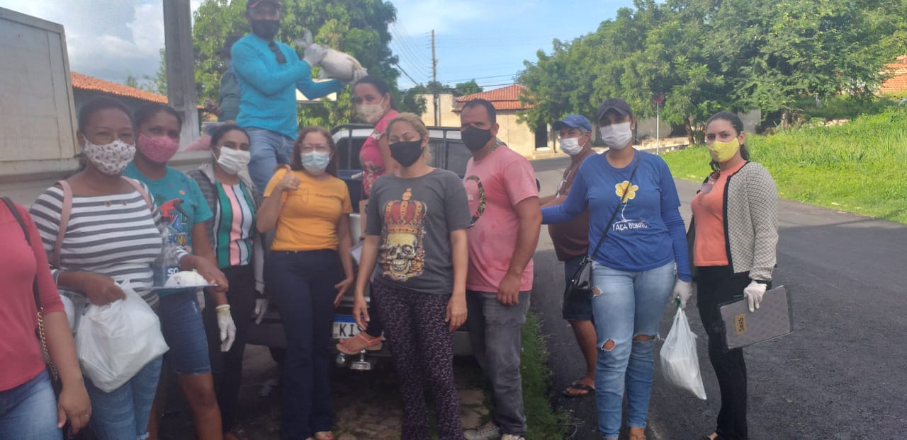 Prefeitura de Monsenhor Gil entrega mais de 6 toneladas de peixes - Imagem 2