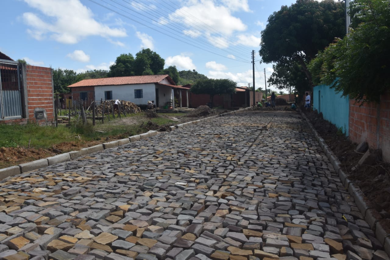 Obras em Monsenhor Gil parceria legislativo com executivo - Imagem 13