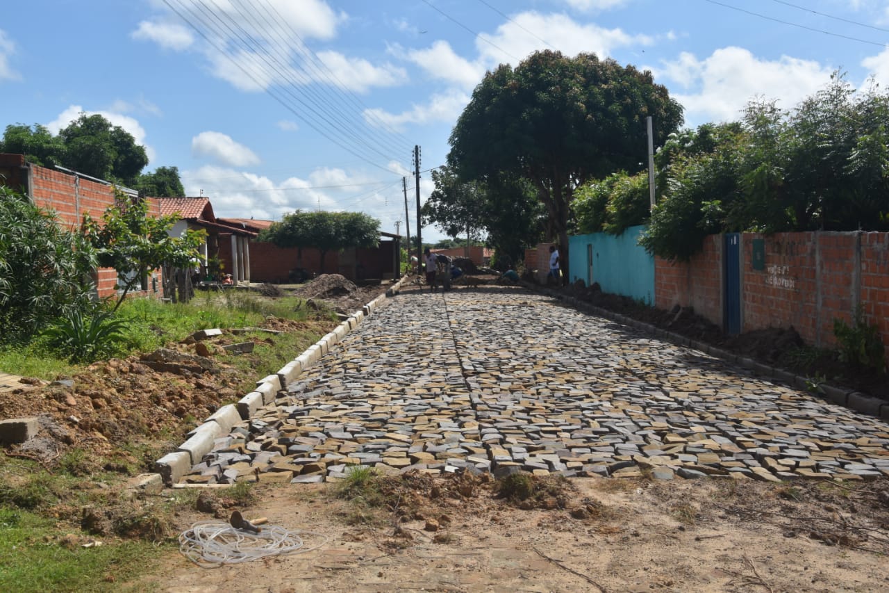 Obras em Monsenhor Gil parceria legislativo com executivo - Imagem 10