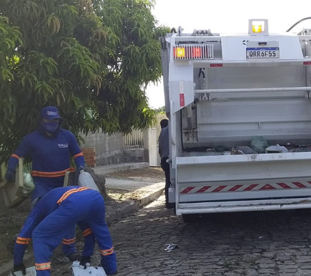 Monsenhor Gil pede colaboração da população para manter limpeza