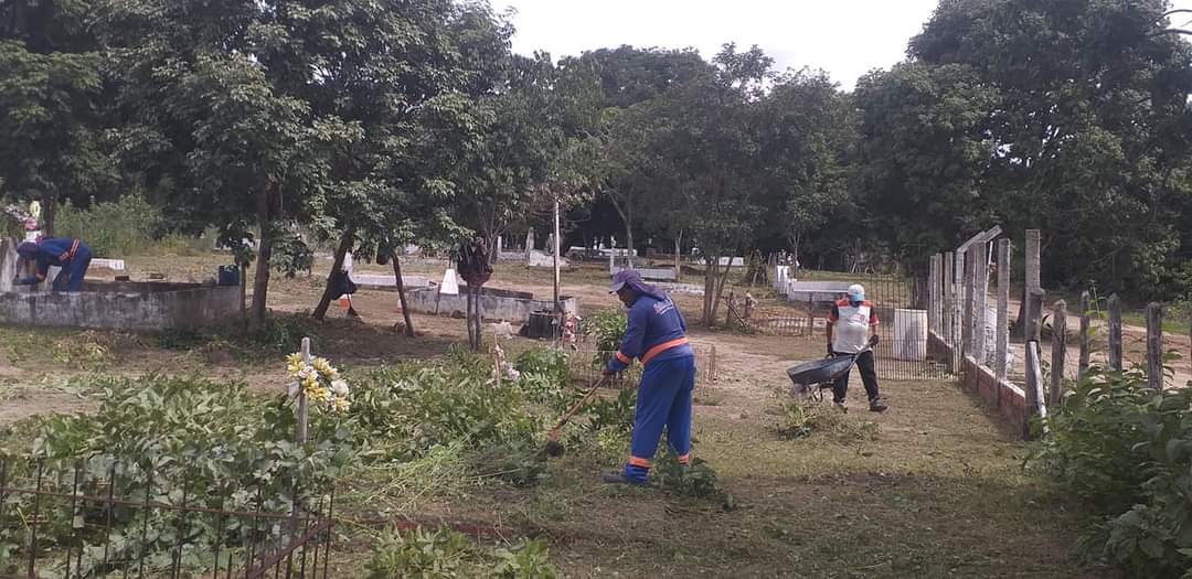 Respeito pelos mortos mantendo cemitérios limpos em Monsenhor Gil - Imagem 6