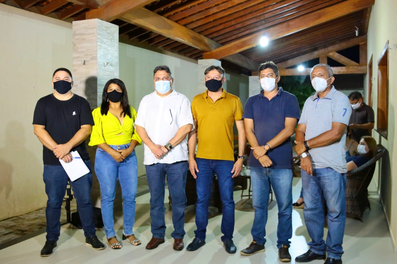 Deputado Júlio Arcoverde se reúne com prefeito Marcelo Costa em Valença - Imagem 1