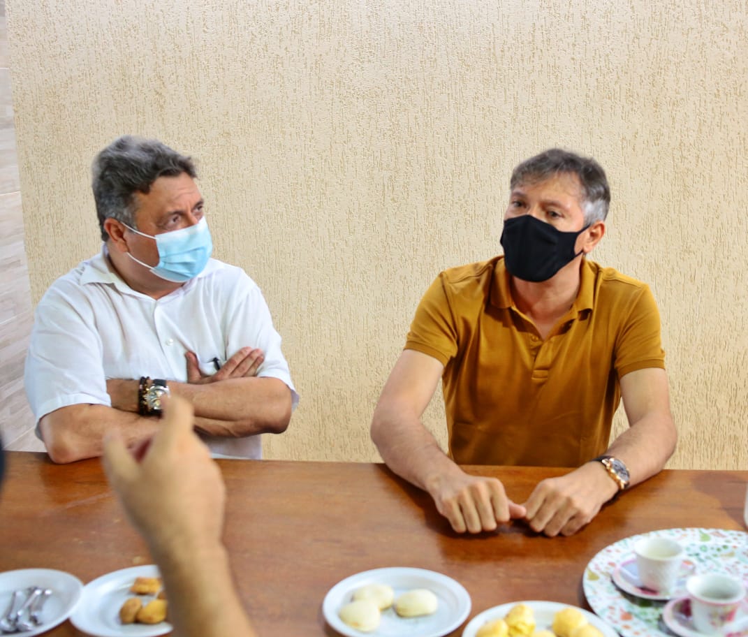 Deputado Júlio Arcoverde se reúne com prefeito Marcelo Costa em Valença - Imagem 3