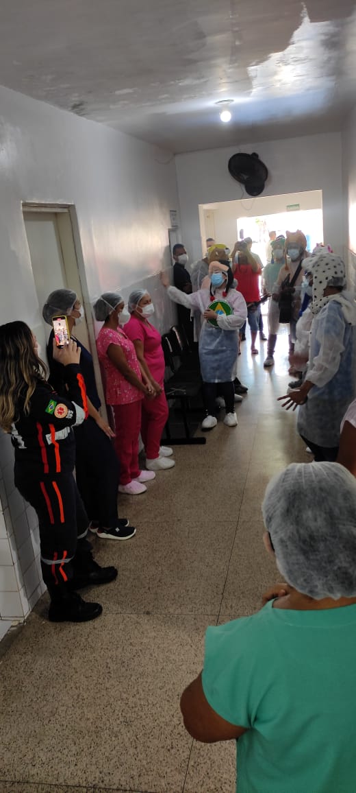 Hospital de Monsenhor Gil recebe Grupo Clowns, um momento de descontração - Imagem 2