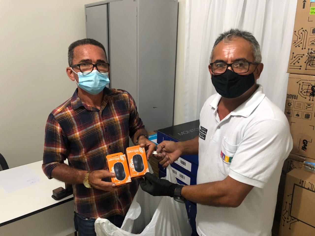 Equipamentos de informáticas entregues a secretaria de saúde de PimenteirasEquipamentos de informáticas entregues a secretaria de saúde de Pimenteiras