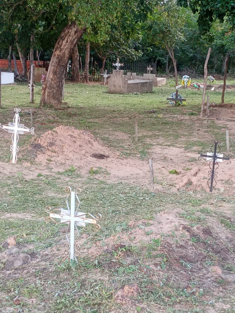 Respeito pelos mortos mantendo cemitérios limpos em Monsenhor Gil - Imagem 5