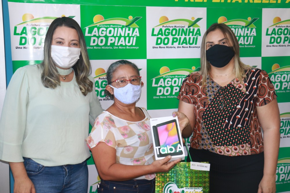 Prefeitura de Lagoinha entrega Tablets para ACS do Município - Imagem 4