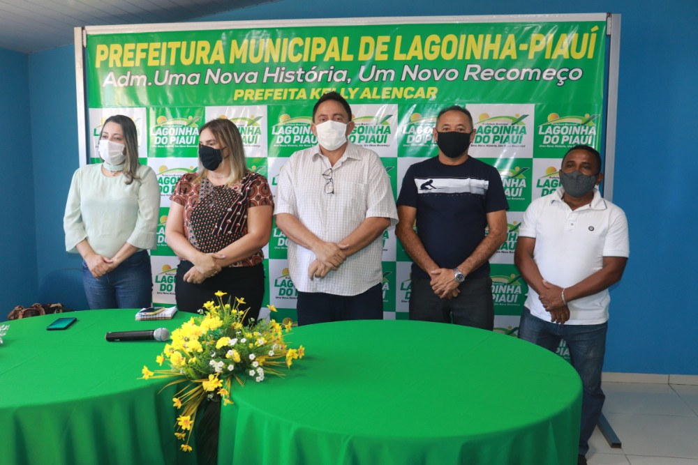 Prefeitura de Lagoinha entrega Tablets para ACS do Município - Imagem 8