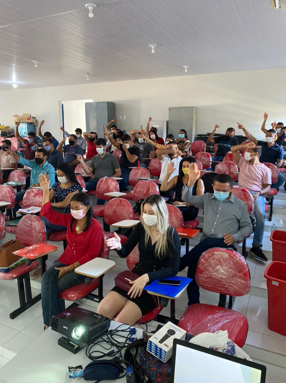 Servidores participam de treinamento sobre Contratações Públicas 