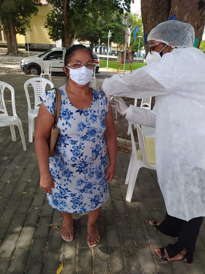 Arraiá da vacinação contra a Covid-19 em Monsenhor Gil - Imagem 10