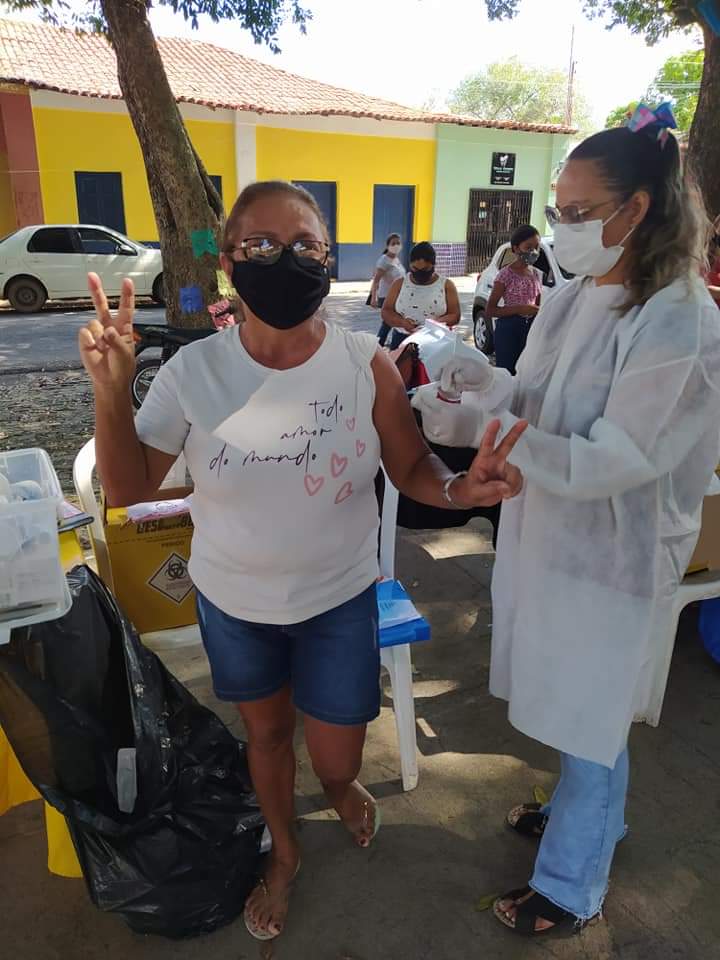 Arraiá da vacinação contra a Covid-19 em Monsenhor Gil - Imagem 11