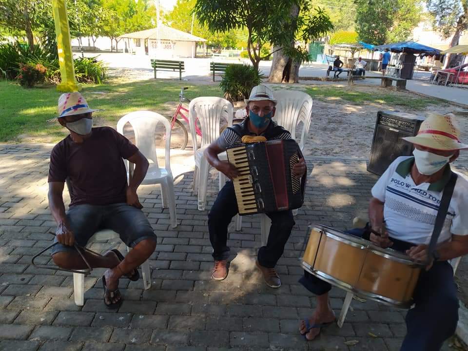 Arraiá da vacinação contra a Covid-19 em Monsenhor Gil - Imagem 2