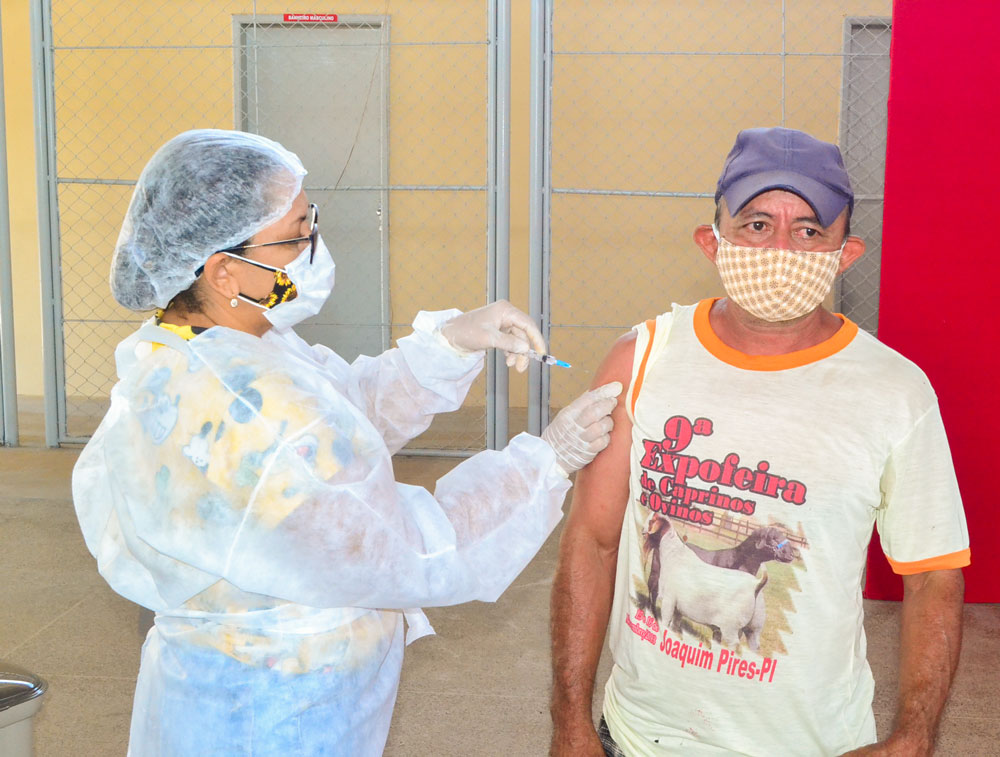 Joaquim Pires inicia imunização do público entre 55 a 59 anos - Imagem 20