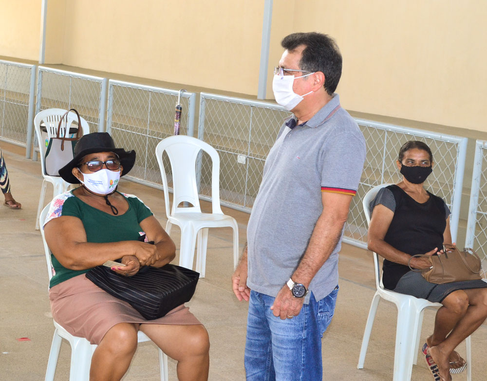 Joaquim Pires inicia imunização do público entre 55 a 59 anos - Imagem 4