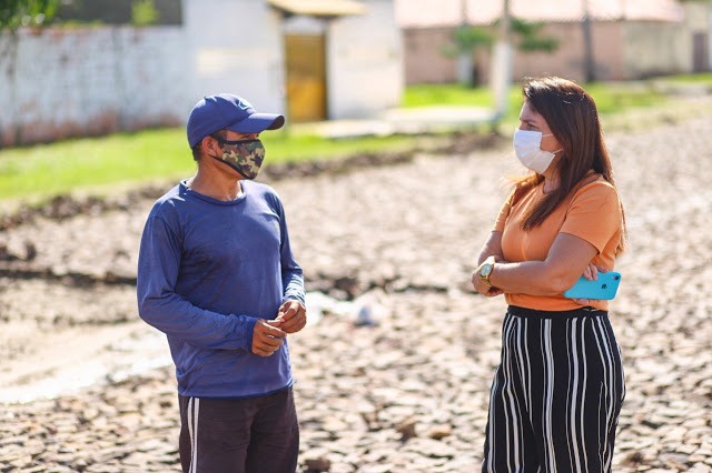 Maninha realiza vistoria de obras de reforma da rua Josias Correia - Imagem 1