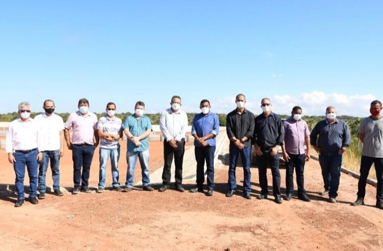 Presidente da Agespisa visita lagoas do esgotamento sanitário de Floriano