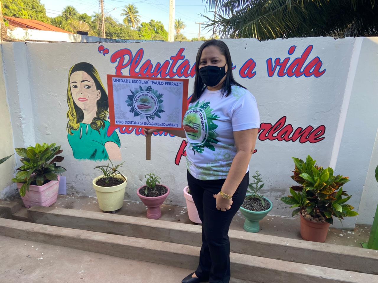 Manoel Emídio - Secretarias abre projetos e faz distribuição de lixeiras - Imagem 8