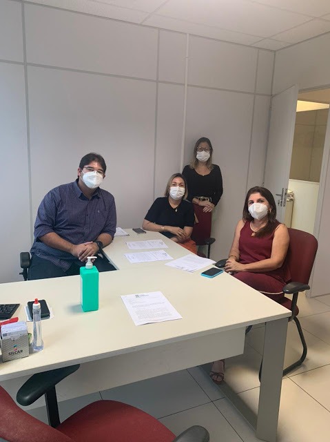 Prefeita busca recursos na Sesapi e com o Dr. Hélio para a Saúde  - Imagem 2
