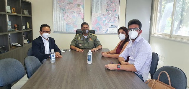 Prefeita busca recursos na Sesapi e com o Dr. Hélio para a Saúde  - Imagem 3