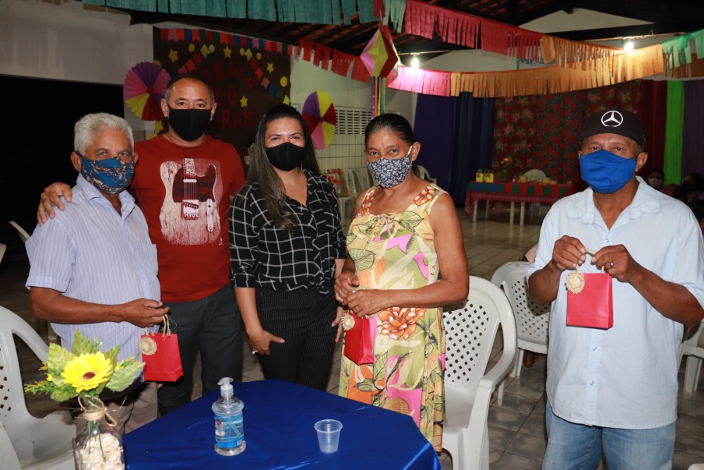 Evento para Apresentar Equipe do CRAS para o Grupo de Idosos em Lagoinha  - Imagem 6