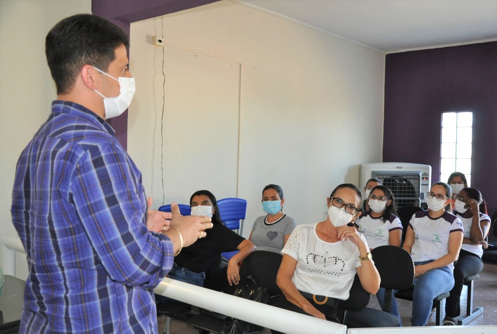 Prefeitura de Hugo Napoleão realiza mini curso de atualização de curativos - Imagem 1