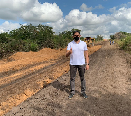 Prefeitura de Água Branca inicia pavimentação na Rua Alto dos Catarinos