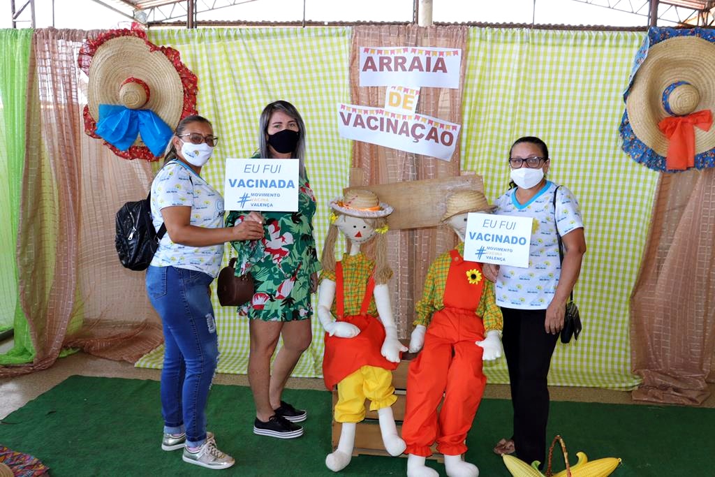 Trabalhadores da Educação são imunizados na cidade de Valença do Piaui - Imagem 96
