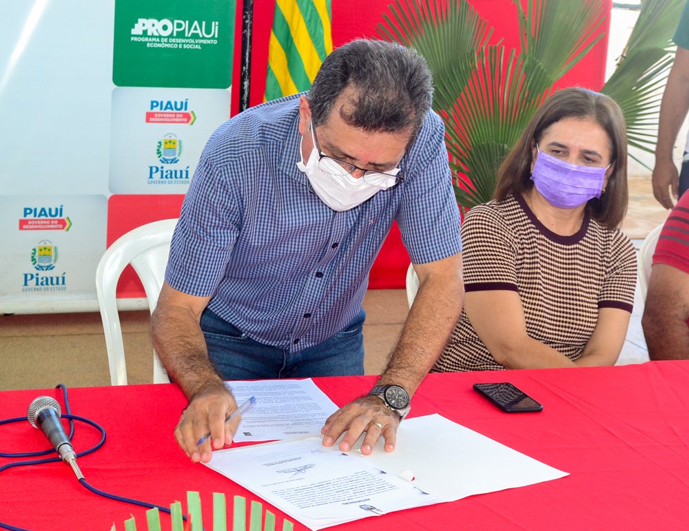 Prefeito Genival Bezerra recebe o Coordenador do PRO PIAUÍ Rafael Fonteles - Imagem 14
