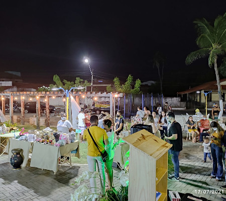 Dia 1 do aniversário de Luís Correia teve feira e apresentações artísticas 