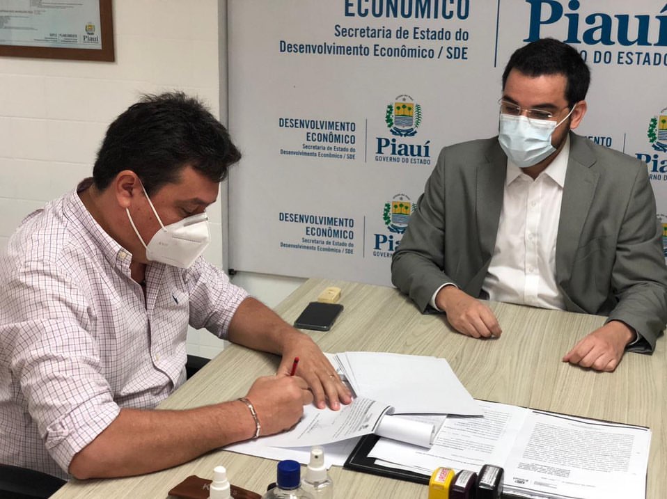 Prefeito Miguel Rodrigues e Deputado Nerinho assinam convênio Kit Diesel - Imagem 3