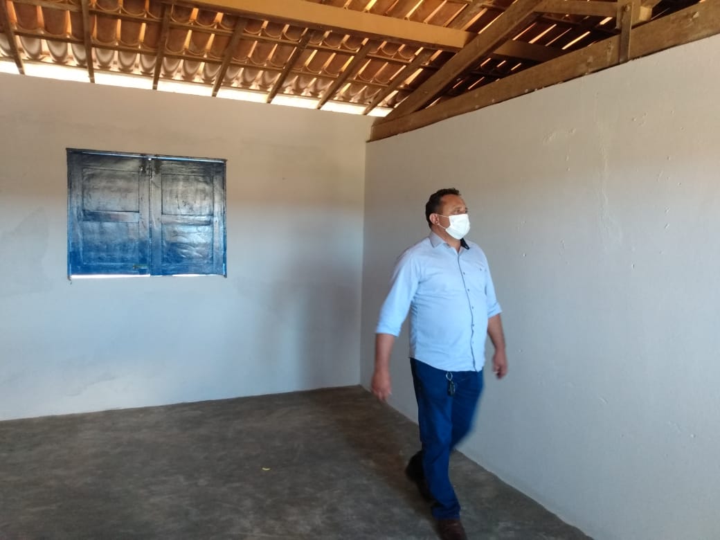Prefeito de Itainópolis-PI acompanha reforma em escola da zona rural - Imagem 1