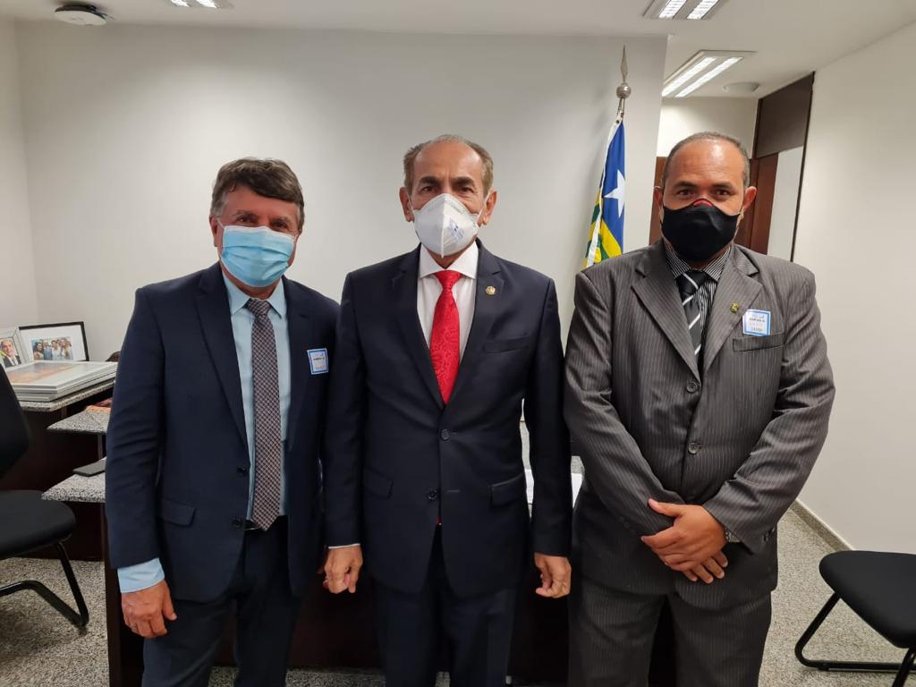 Em Brasília, prefeito João Luiz busca melhorias para Monsenhor Gil - Imagem 1