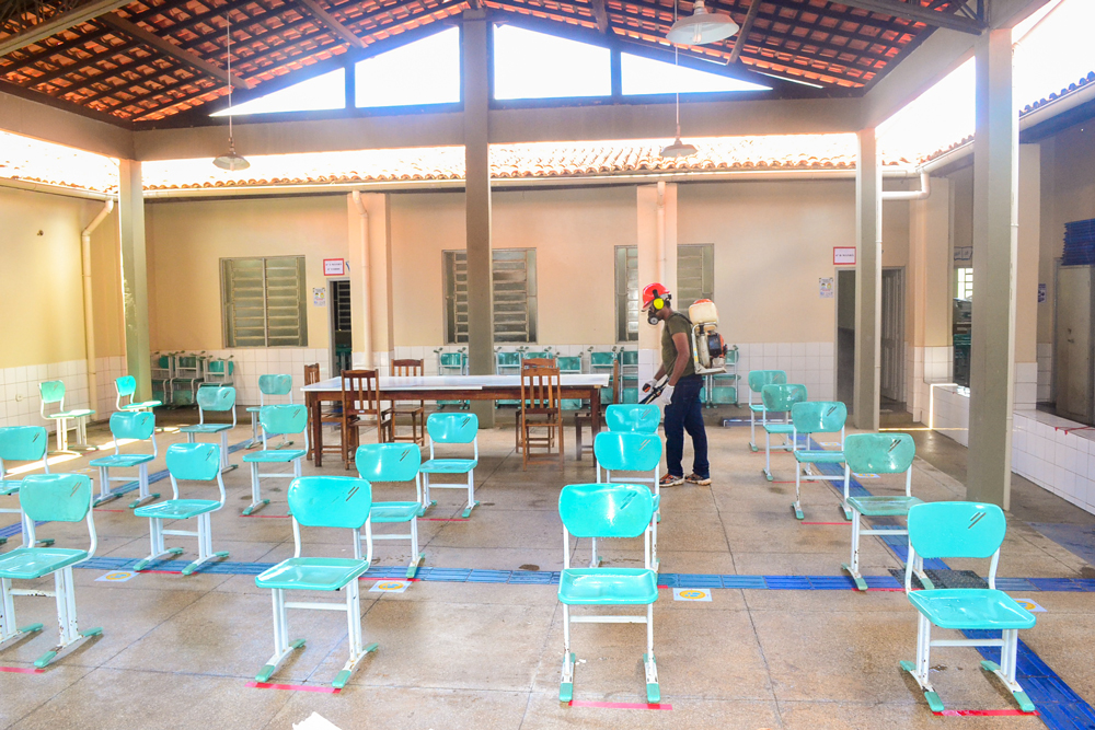 Prefeitura de Joaquim Pires realiza sanitização em unidades escolares - Imagem 11