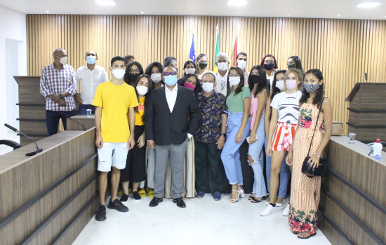 Dr. Wagner lança Projeto de Incentivo Estudantil Municipal 