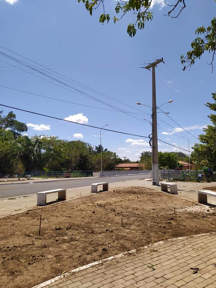 Prefeito João Luiz faz vistoria a obra em finalização em Monsenhor Gil - Imagem 2