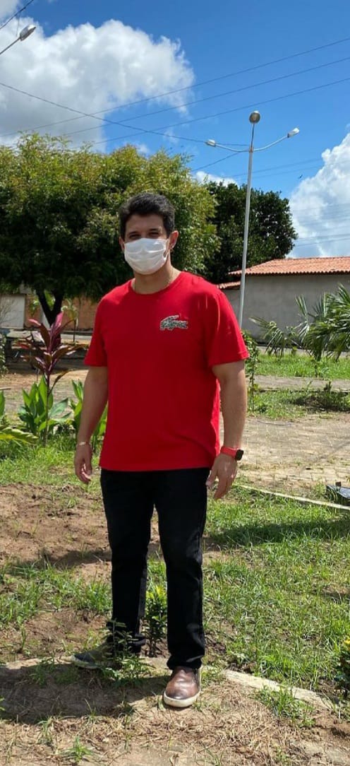 Prefeito de Hugo Napoleão, Luciano Barreto, faz aniversário neste sábado (Foto: Redes sociais)